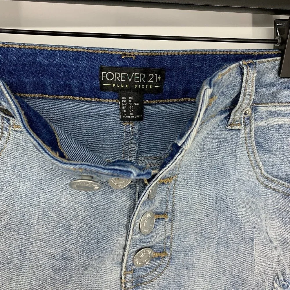 Forever 21 Denim Shorts Button Fly Blue Distressed Denim Fray - Picture 2 of 9
